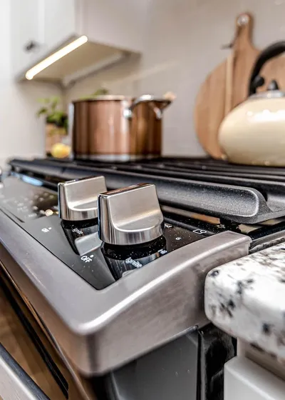 Contemporary Kitchen by Reverse Architecture