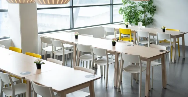 Modern Dining Room by Affecting Spaces